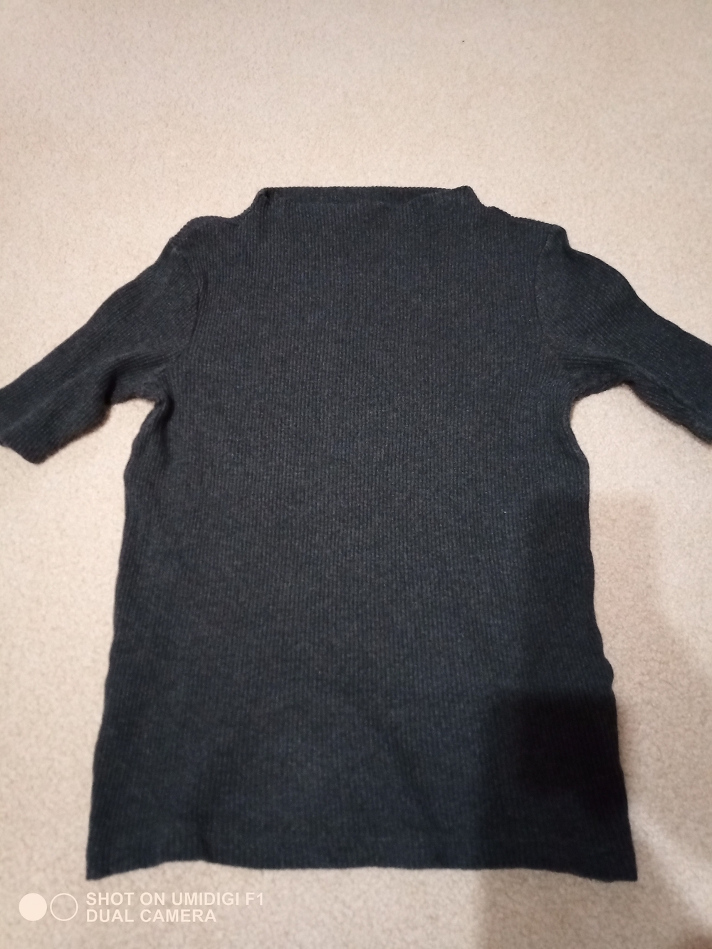 Uniqlo Women's Dark Charcoal Ribbed Turtleneck Short-sleeves Sweater